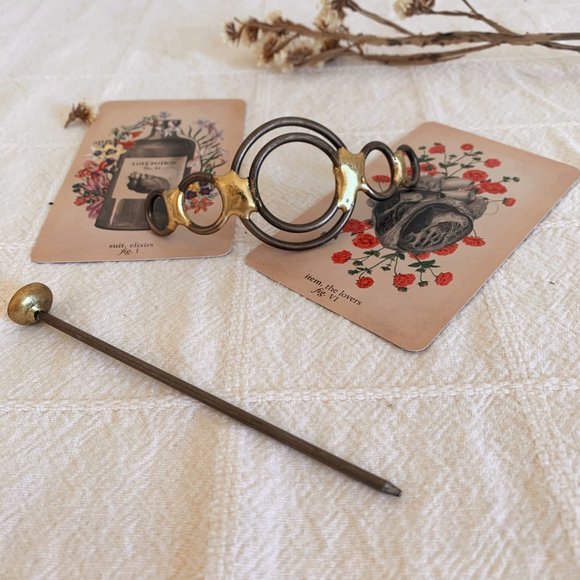 Hand-made Renaissance Hair Pin - Picture 2 of 3